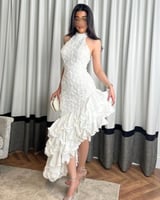 فستان جورجيت ابيض مزين بورود ليزر أنيقة