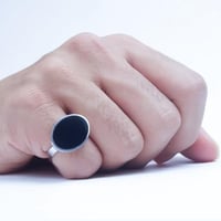 خاتم فضة عيار 925 ملكي أسود بيضاوي