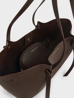 حقيبة تشارلز اند كيث charles and keith