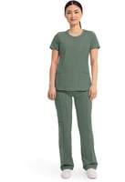 سكراب طبي نسائي Infinity باللون زيتي من شيروكي – ت...