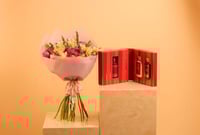 باقة ورد مع ماجيك عود