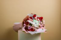 باقة الورد مع الباتشي