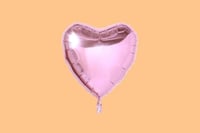 بالون هيليوم وردي