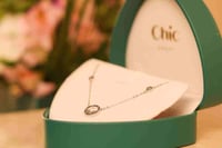 تنسيق Chic مع مجوهرات