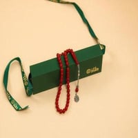 تنسيق ورد مع مسبحة طاد