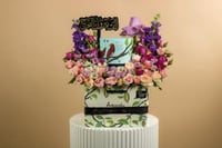 حلا الورد - باقة ورد ملونة