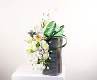 فازة شوكليت مع ورد