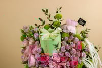 فازة الفخامة مع شوكولاتة أنوش