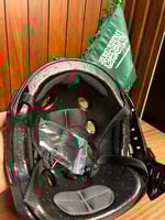 خوذه مع شعارات - اسود