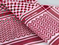 شماغ بيير كاردان - أحمر