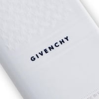 بكج 3 أشمغة جيفنشي ابيض