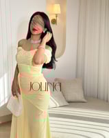 فستان اصفر فاتح