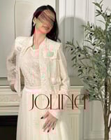 طقم بأكمام طويلة