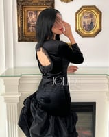 فستان اسود مخمل