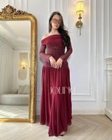 فستان سهرة برغندي أوف شولدر بترتر لامع