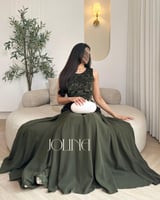 فستان زيتوني بدانتيل