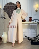 جلابية بيج مزينه بالاخضر