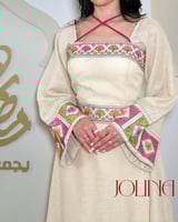 فستان بيج قطعتين بتطريز ملون