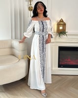 جلابية بيضاء