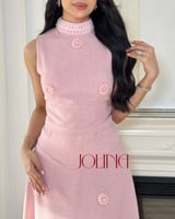 طقم وردي بتطريز ناعم