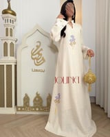 جلابيه اوف وايت بتطريز ناعم