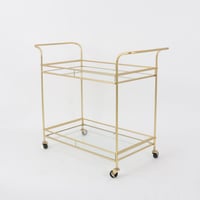 عربه تقديم دورين زجاج بقواعد معدن