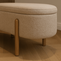 مقعد أنيق بلون بني فاتح بتصميم بيضاوي عصري، مزود ب...