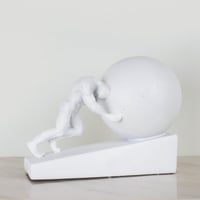 مجسم شد الهمه