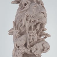 مجسم بشكل أسد بنحت وتفاصيل دقيقه