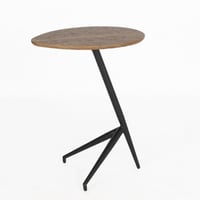 طاولة جانبية بتصميم عصري بسيط بسطح بيضاوي وقاعدة م...