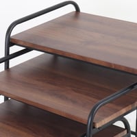 طقم طاولات خدمة - أسطح خشب غامق - قواعد معدن