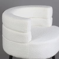 كرسي بوكليه مفرد - لون أبيض