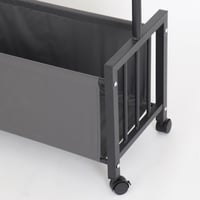 منظم مع علاقات بلون أسود