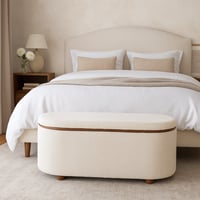 مقعد تخزين بتصميم أنيق ومبطن بقماش ناعم بلون أبيض...