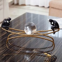 تحفه ذهبيه بلمسات انيقه بكره بلور متحركه وبتمثالي...