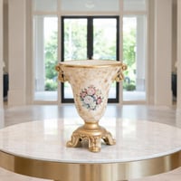 فازة لوتشيا