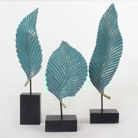 طقم تحف ابداعي بشكل ثلاث اوراق