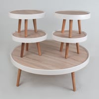 طقم طاولات ارضيه دائرية - سطح خشبي فاتح - حواف بيض...