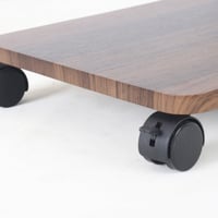 طاولة خدمة سطح خشب - قواعد معدن - محمولة بعجلات