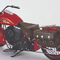 تحفة دباب حديدية