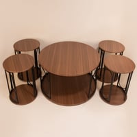 طقم طاولات حديد بسطح وقاعدة خشبي (1+4)