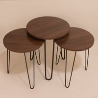 طقم طاولات خدمة 1+2 سطح خشب والقواعد حديد اسود