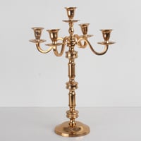 شمعدان خمسة شمعة ذهبي