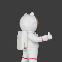 مجسم رائد الفضاء