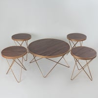 طقم طاولات خشب 1+4 مع قواعد حديد ذهبي