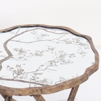 طقم طاولات خدمة ذات سطح زجاج + عربة متحركة .