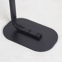 طاولة خدمة مفرد بسطح خشبي