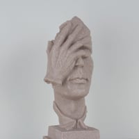 مجسم بالجبهه نحت