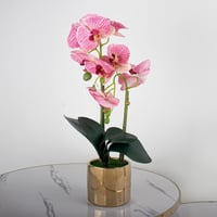 تحفه ورد صناعي نيو ستايل مع قاعدة فخارية ذهبية