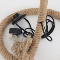 مصباح أرضي - منسوج بالحبل